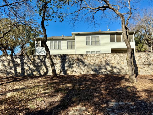 293 Pam Drive, Chico, TX 76431