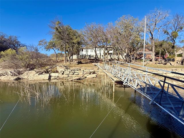 293 Pam Drive, Chico, TX 76431