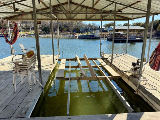 293 Pam Drive, Chico, TX 76431