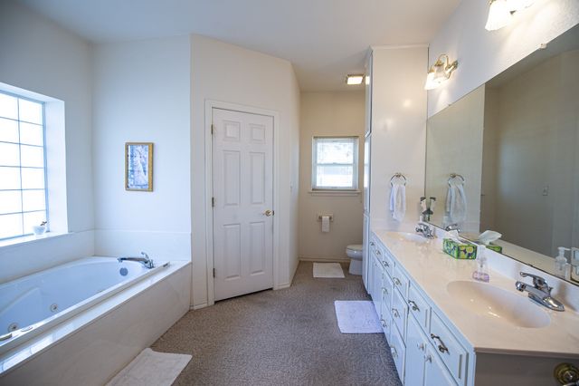 293 Pam Drive, Chico, TX 76431