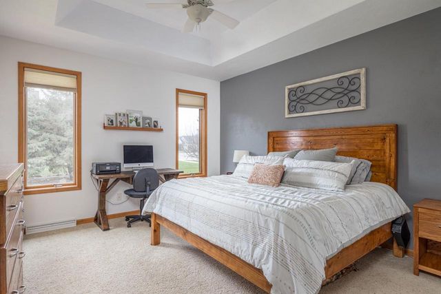 223 SUNNY MEADOWS DRIVE, Kaukauna, WI 54130