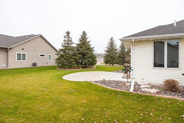 223 SUNNY MEADOWS DRIVE, Kaukauna, WI 54130