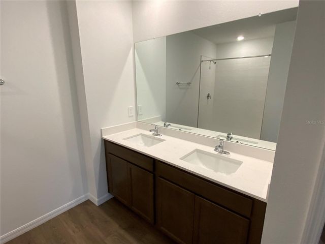 32322 EVENING GROVE CT, Wesley Chapel, FL 33543