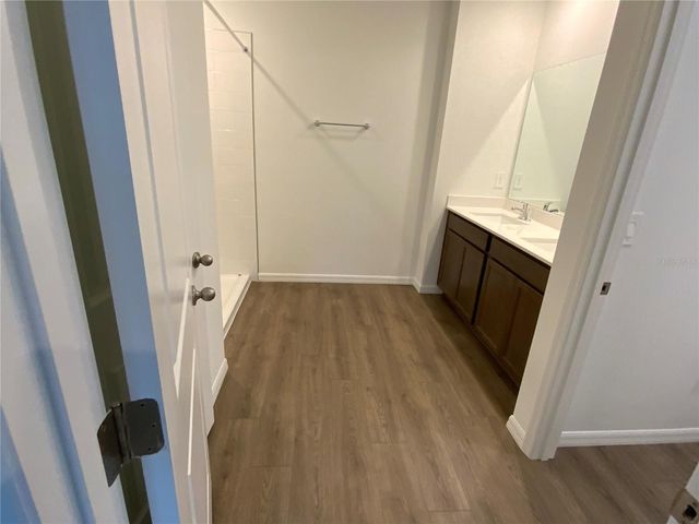 32322 EVENING GROVE CT, Wesley Chapel, FL 33543