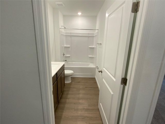 32322 EVENING GROVE CT, Wesley Chapel, FL 33543