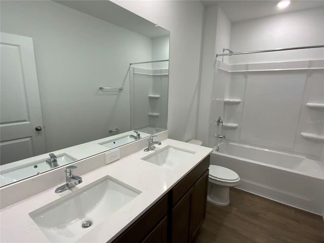 32322 EVENING GROVE CT, Wesley Chapel, FL 33543
