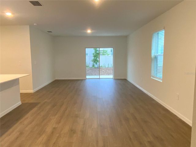 32322 EVENING GROVE CT, Wesley Chapel, FL 33543