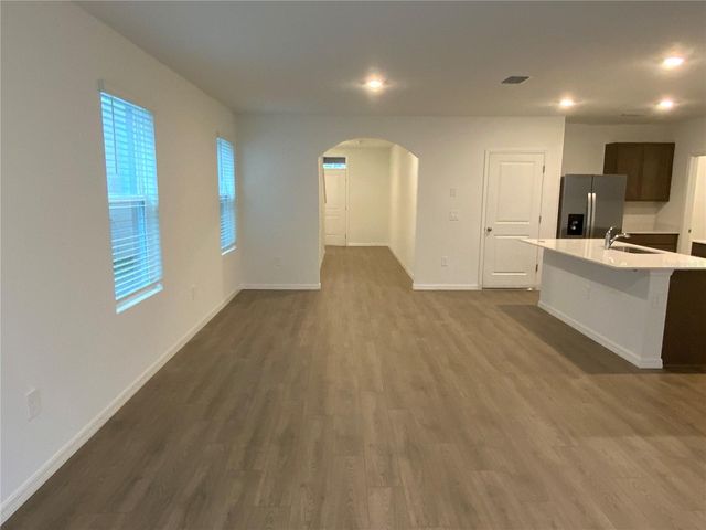 32322 EVENING GROVE CT, Wesley Chapel, FL 33543