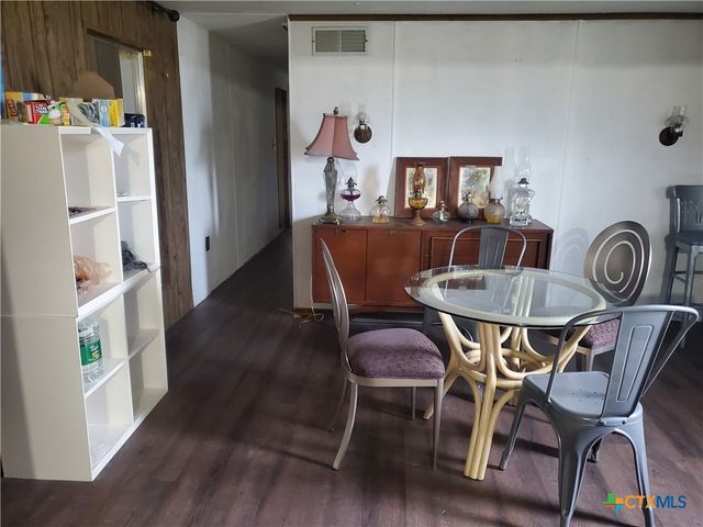 95 Kellie Lane, Seadrift, TX 77983