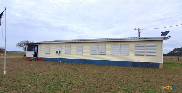 95 Kellie Lane, Seadrift, TX 77983