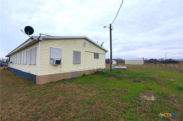 95 Kellie Lane, Seadrift, TX 77983