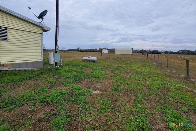 95 Kellie Lane, Seadrift, TX 77983