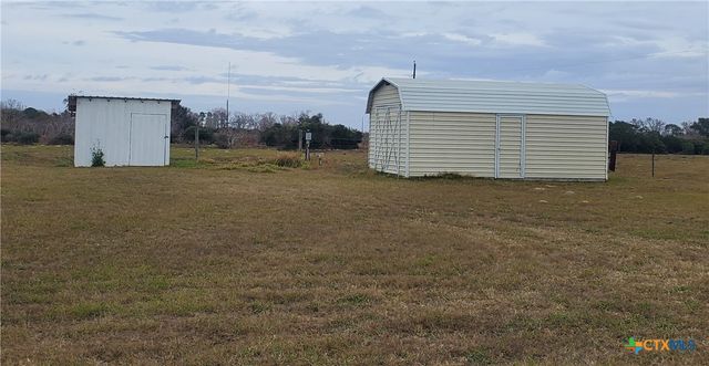 95 Kellie Lane, Seadrift, TX 77983