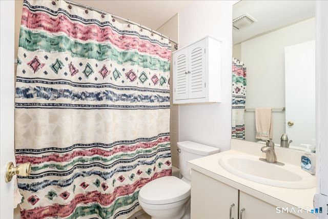 2437 Bedford Street B1, Stamford, CT 06905