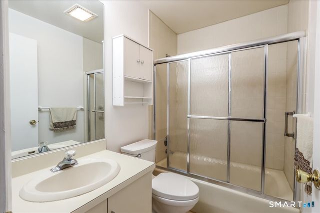 2437 Bedford Street B1, Stamford, CT 06905