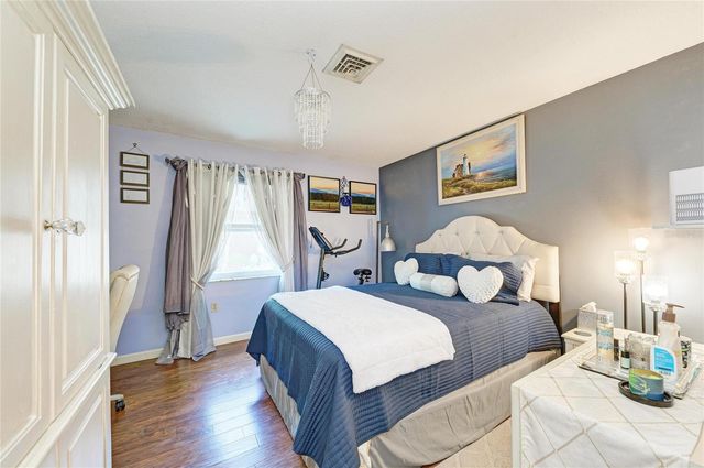 7236 LAS CASAS DR, Sarasota, FL 34243