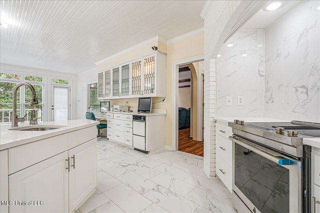 1590 Epping Forest Drive, Southaven, MS 38671