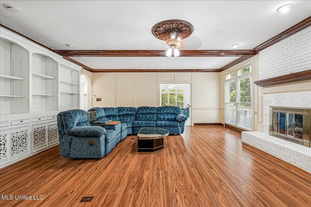 1590 Epping Forest Drive, Southaven, MS 38671