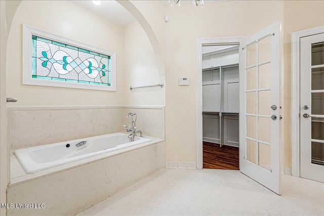 1590 Epping Forest Drive, Southaven, MS 38671