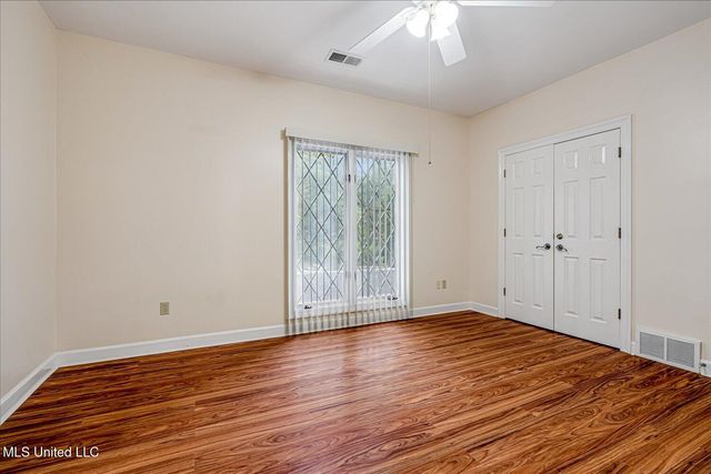 1590 Epping Forest Drive, Southaven, MS 38671