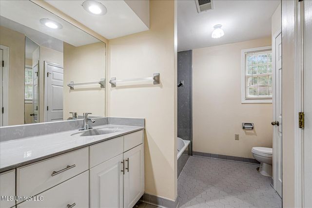 1590 Epping Forest Drive, Southaven, MS 38671