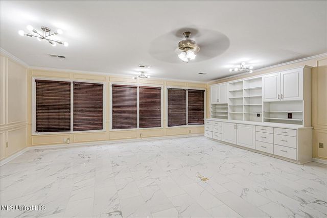 1590 Epping Forest Drive, Southaven, MS 38671