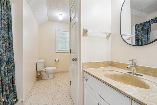 1590 Epping Forest Drive, Southaven, MS 38671