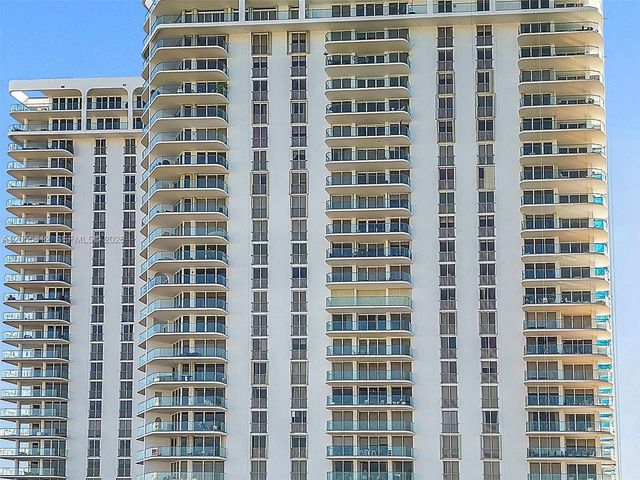 19707 Turnberry Way 6E, Aventura, FL 33180