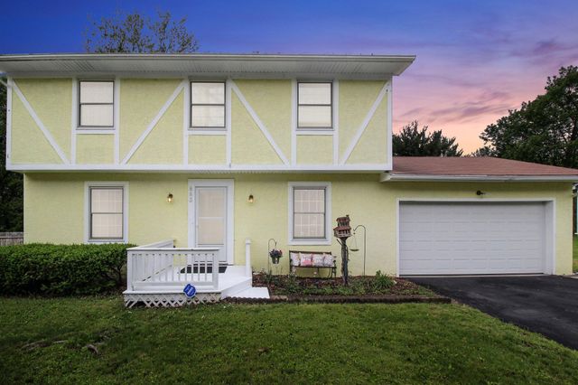 883 Mcnaughten Road, Columbus, OH 43213