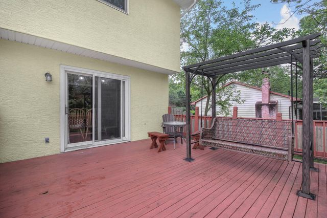 883 Mcnaughten Road, Columbus, OH 43213