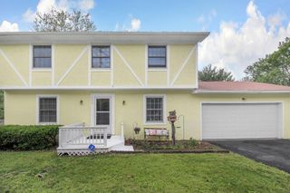 883 Mcnaughten Road, Columbus, OH 43213