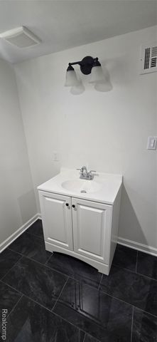 10476 DUPREY Street, Detroit, MI 48224