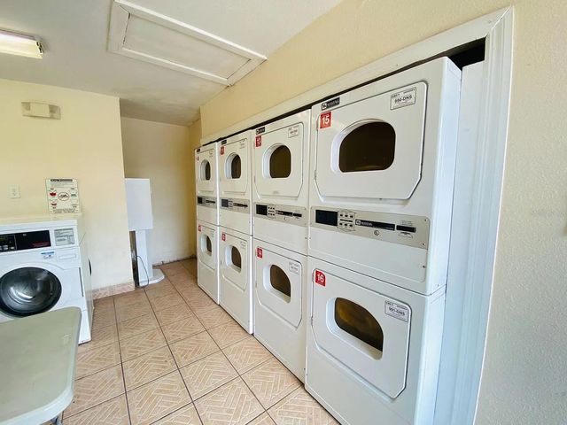 4704 WALDEN CIRCLE 26, Orlando, FL 32811