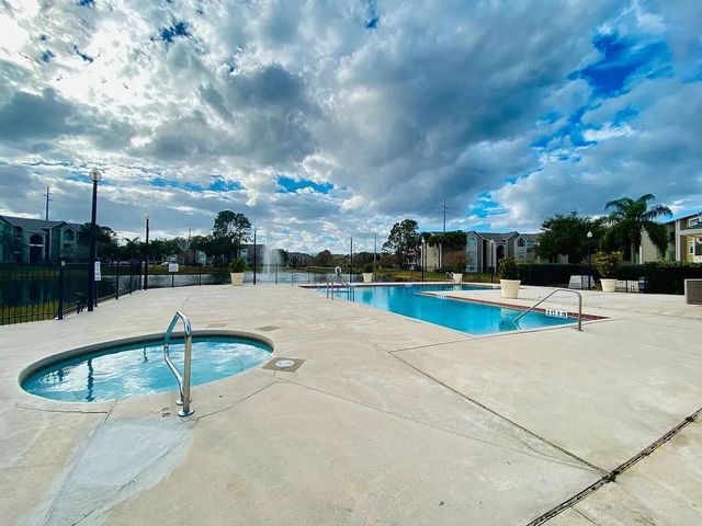 4704 WALDEN CIRCLE 26, Orlando, FL 32811