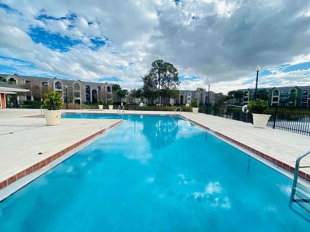 4704 WALDEN CIRCLE 26, Orlando, FL 32811