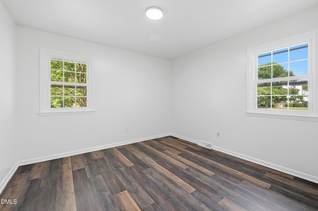 2901 Wicklow Place, Raleigh, NC 27604