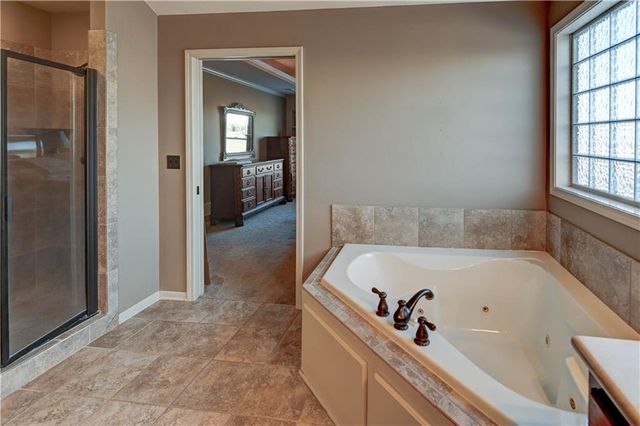 17800 NW 128th Street, Platte City, MO 64079