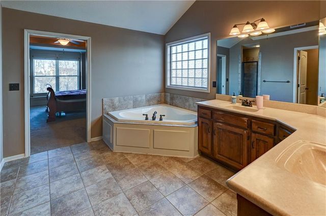 17800 NW 128th Street, Platte City, MO 64079