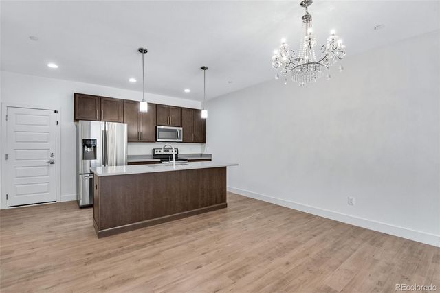 19570 E Sunset Circle, Aurora, CO 80015