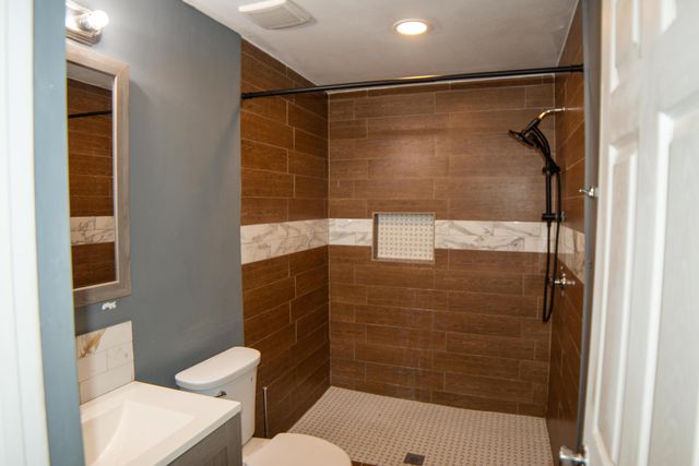 4731 NE 2ND, Deerfield Beach, FL 33064