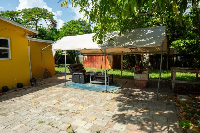 4731 NE 2ND, Deerfield Beach, FL 33064