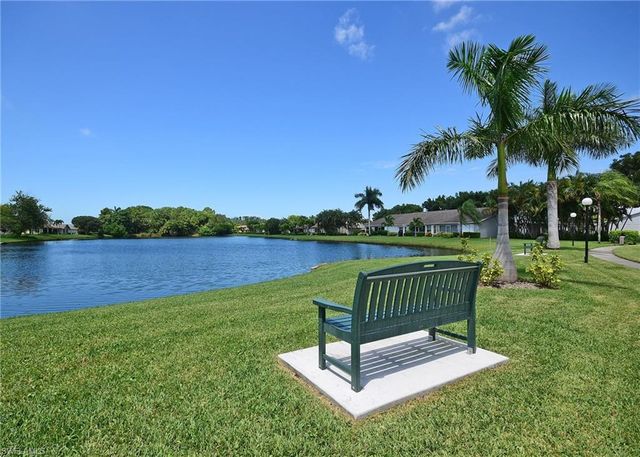 3344 Erick Lake DR 2002, Naples, FL 34109