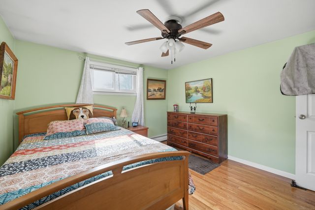 32 Magnolia Drive, Enfield, CT 06082