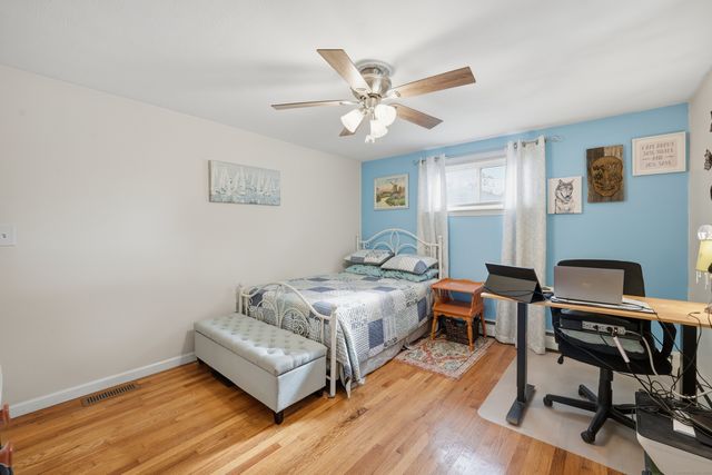 32 Magnolia Drive, Enfield, CT 06082