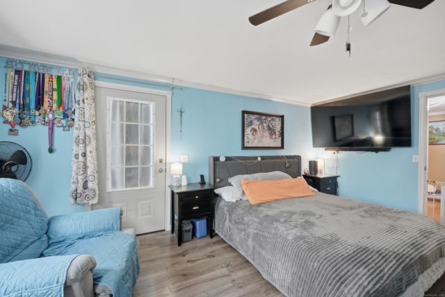 32 Magnolia Drive, Enfield, CT 06082