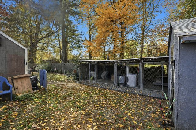 32 Magnolia Drive, Enfield, CT 06082