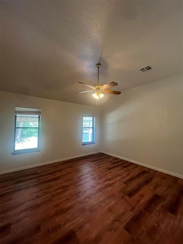 7317 Louisburg Drive, Oklahoma City, OK 73162