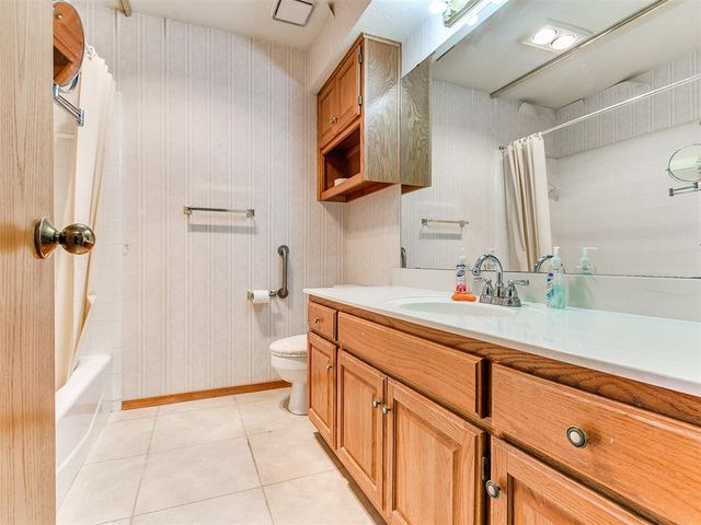 7317 Louisburg Drive, Oklahoma City, OK 73162