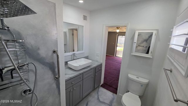 3021 W Vande Loo Street, Tucson, AZ 85746