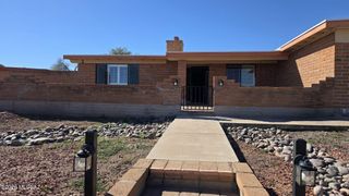 3021 W Vande Loo Street, Tucson, AZ 85746